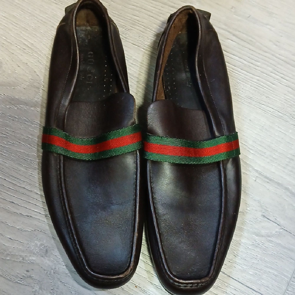 Gucci Brown Leather Loafers with Green and Red Stripe